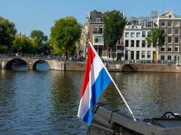Dutch beers are one of the Best in the world whether it's 'Heineken', Twente based 'Grolsch' Amstel, 'Bavaria', 'Brand', and 'Hertog Jan'. Till date many specialty beers are produced by local breweries.